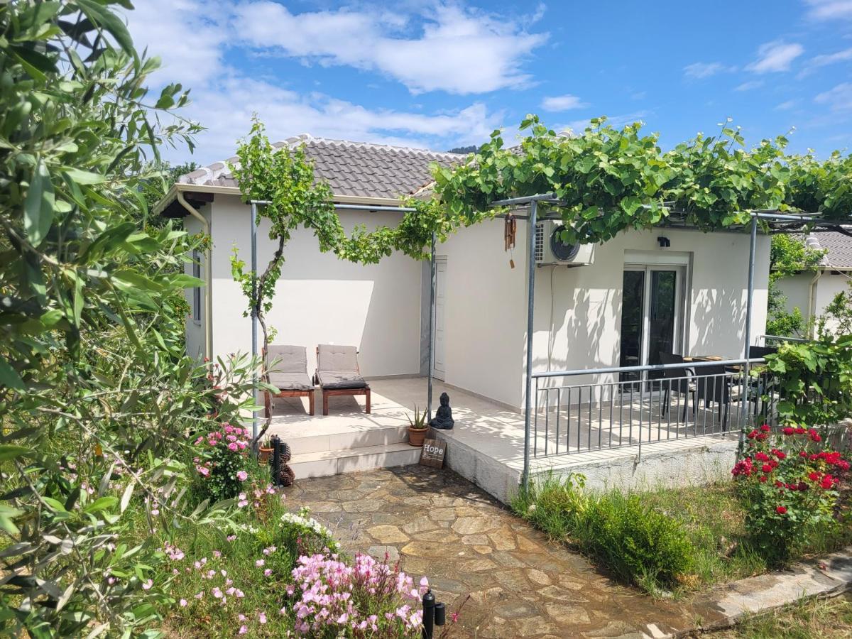 Ioannis Houses - Gemuetliches Ferienhaus Im Olivenhain Szkála Potamiász Kültér fotó
